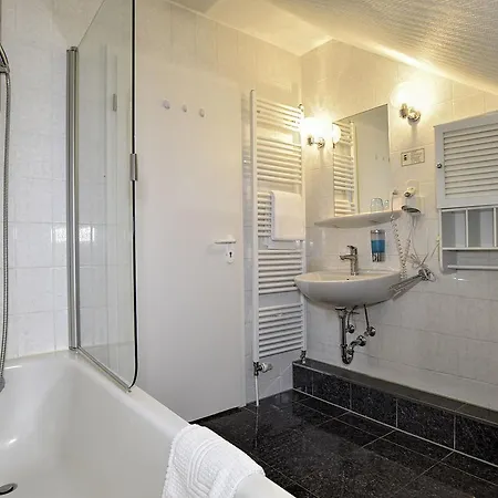Stadt Hamburg 3* הייליגנהאפן